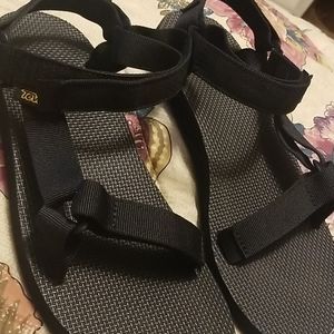 Teva sandals Size 10 fits medium or wide width